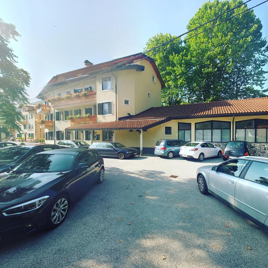 Hotel Lucija Most na Soči Kültér fotó